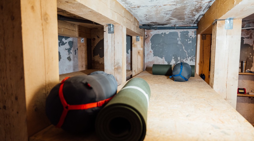 Varjumiskoht kortermaja keldris. Foto: Päästeamet